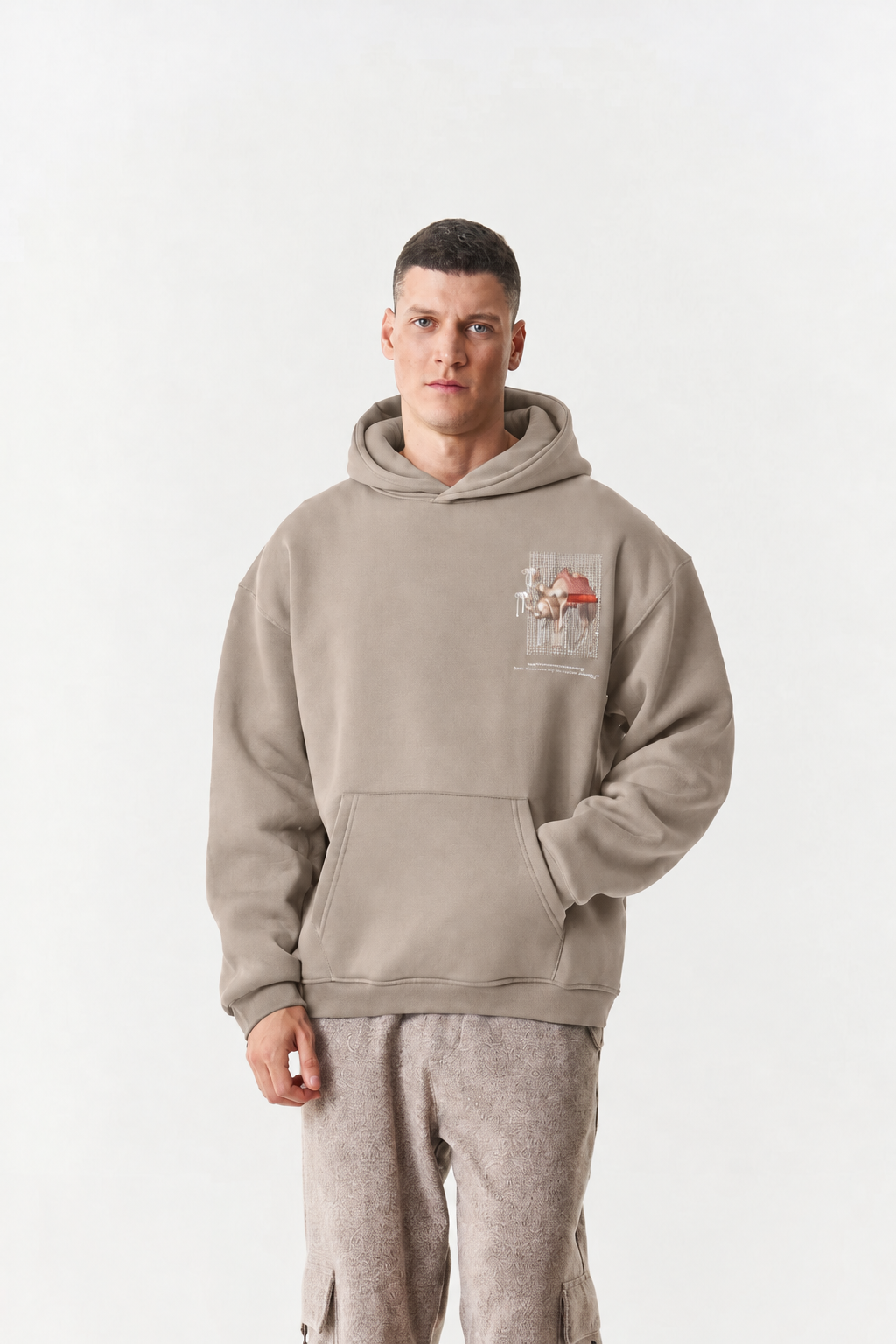Camel Oversize Kesim Özel Tasarım Unisex Hoodie - Krem - Görsel 2