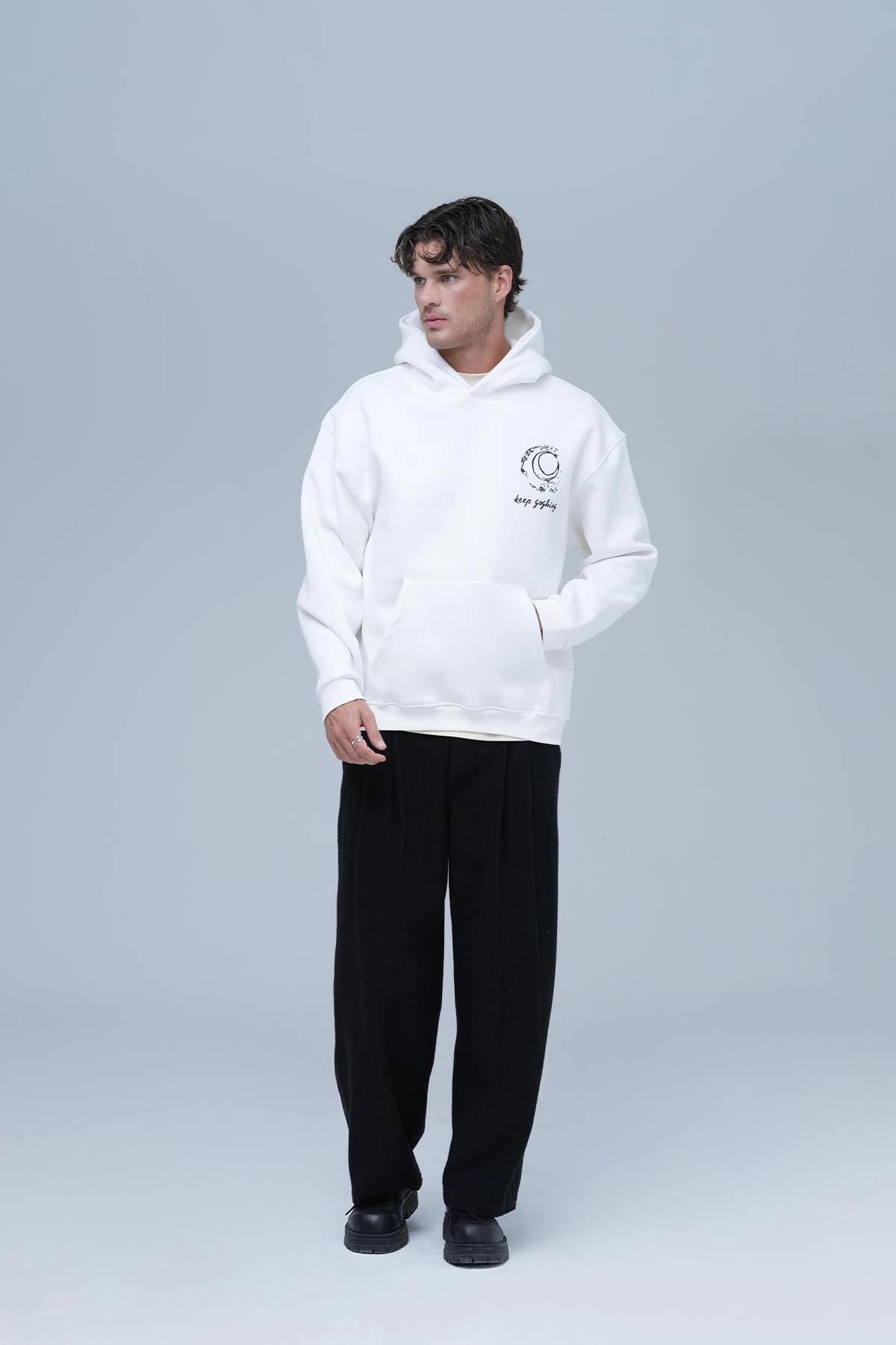 Dora Oversize Kesim Özel Tasarım Unisex Hoodie - Beyaz - Görsel 7
